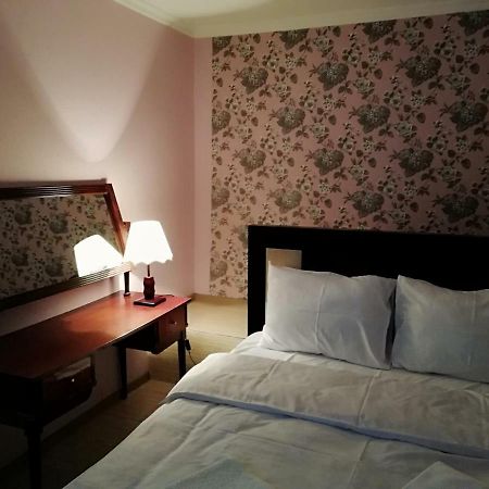 Bella Apartment Тбилиси Екстериор снимка