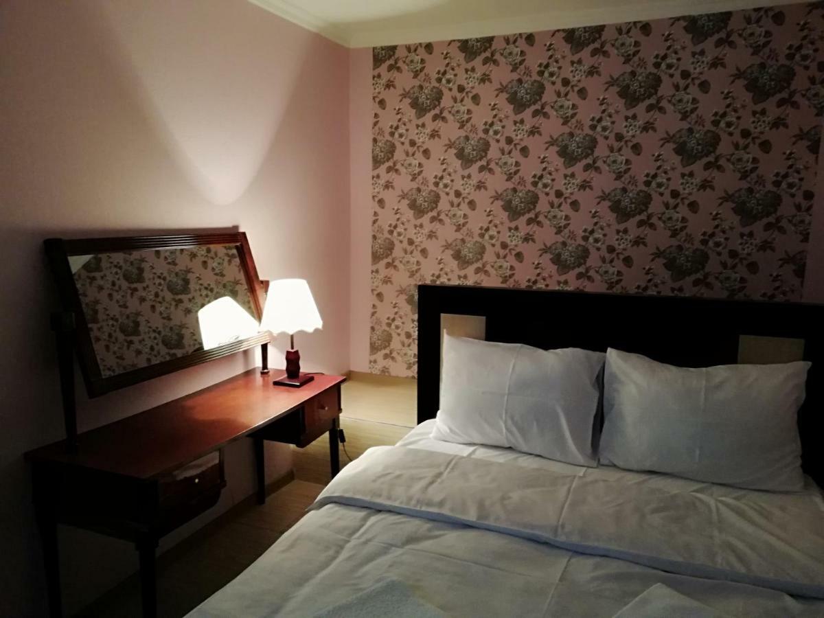 Bella Apartment Тбилиси Екстериор снимка